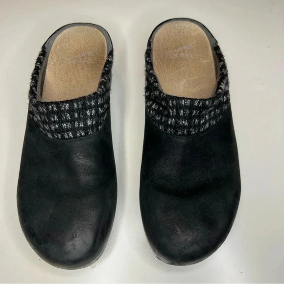 Dansko Women’s Slip On Clog, Size Euro 38 Leather and Woven Black and Gray GUC - Picture 1 of 7